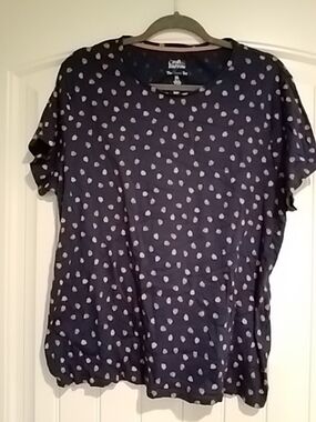 croft & barrow Navy Short Sleeve Tee with Light Gray Heart Dot Print